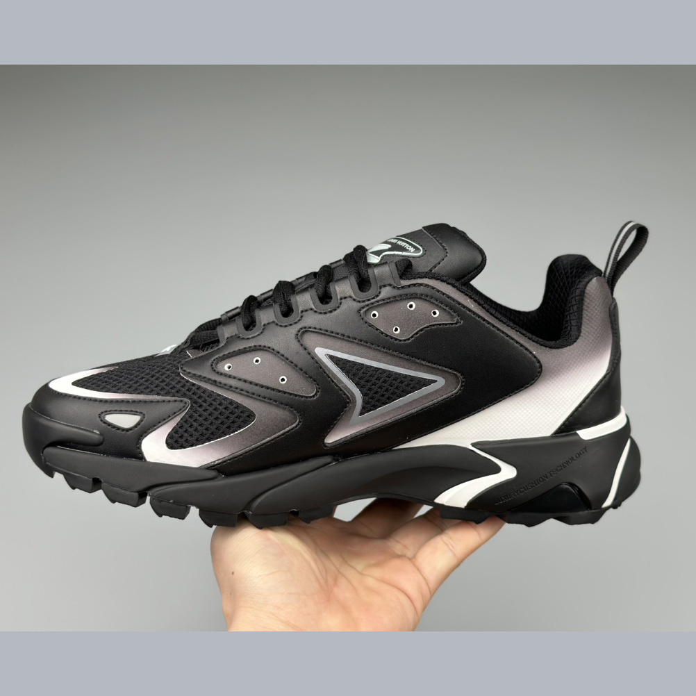Louis Vuitton LV Runner Tatic Sneaker   (Upon UK Size)     1ACG81 - PerfectKickZ