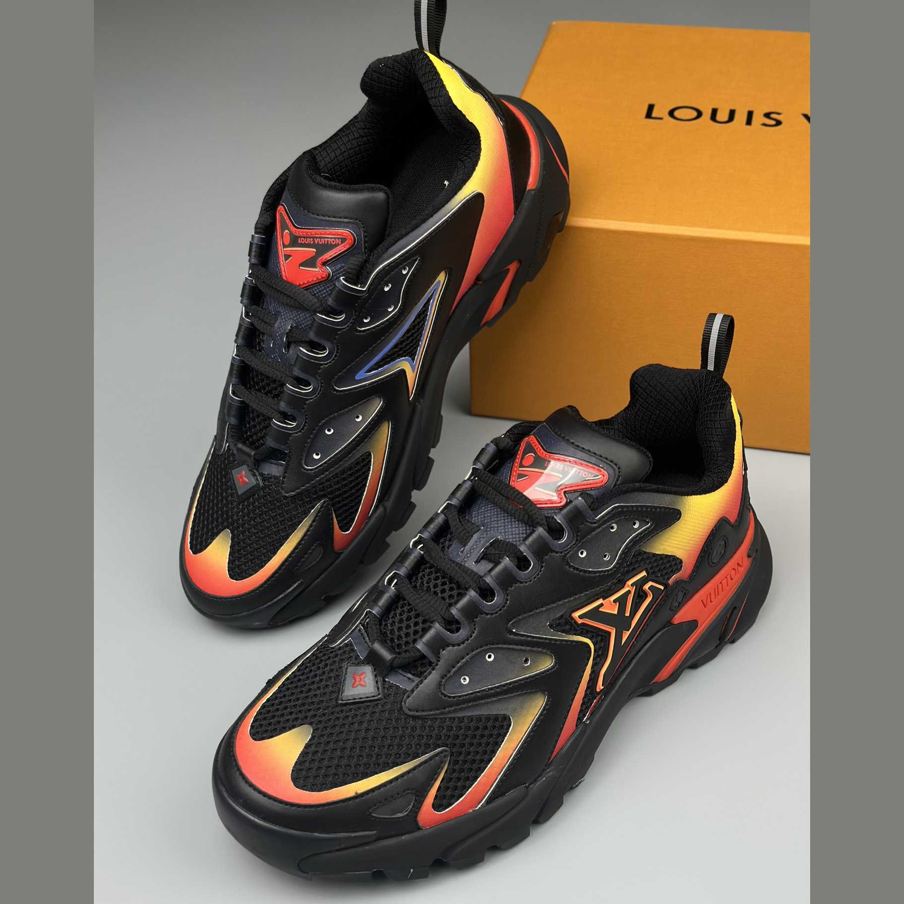 Louis Vuitton LV Runner Tatic Sneaker   (Upon UK Size)      1ABFQQ - 