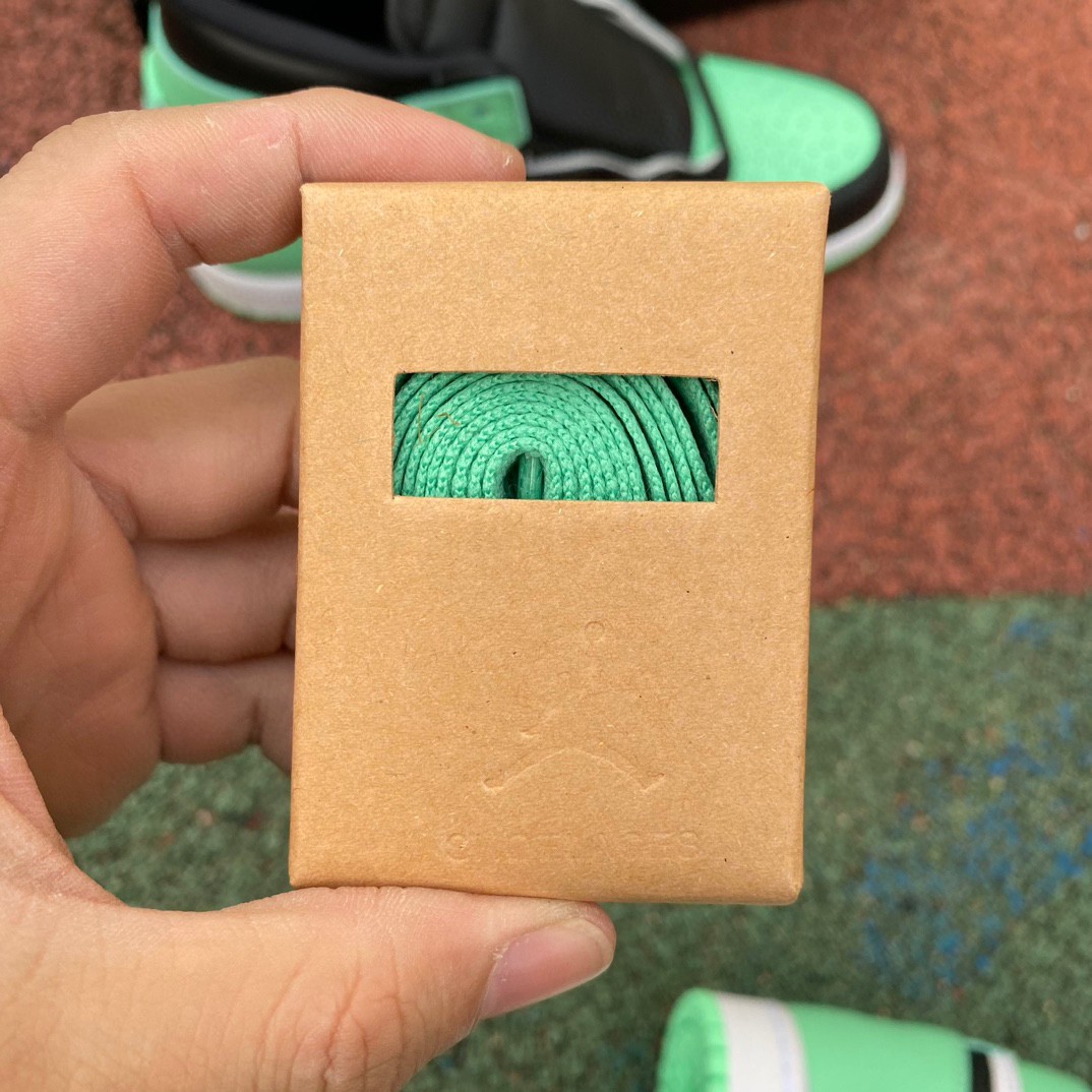 Air Jordan 1 Retro High OG “Green Glow” Sneaker    DZ5485-130 - PerfectKickZ
