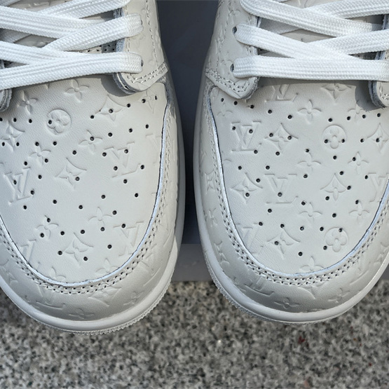 Louis Vuitton X Air Jordan 1 Low Sneaker      1A9V87 - PerfectKickZ