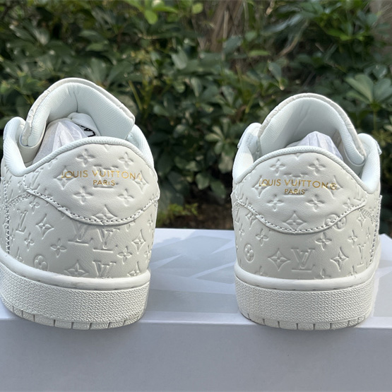 Louis Vuitton X Air Jordan 1 Low Sneaker      1A9V87 - PerfectKickZ