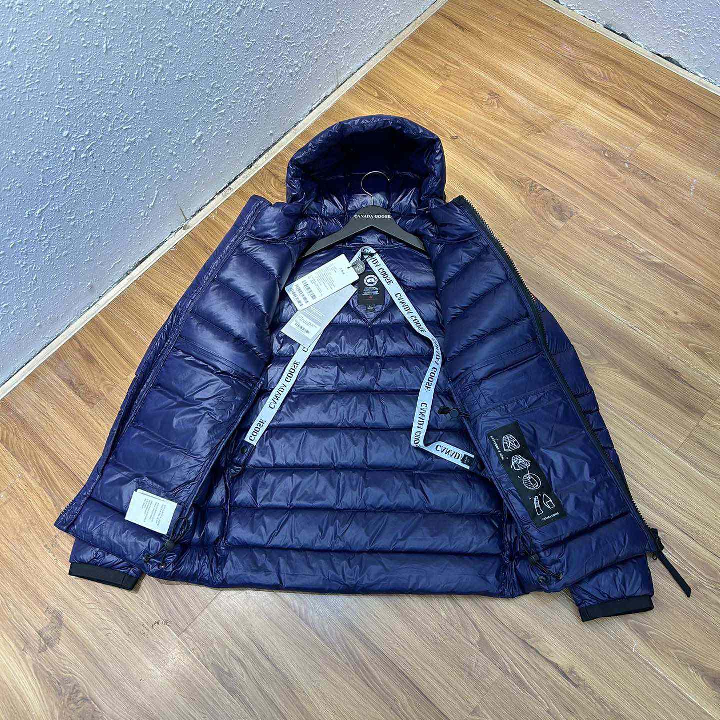 Canada Goose Crofton Hooded Jacket - PerfectKickZ