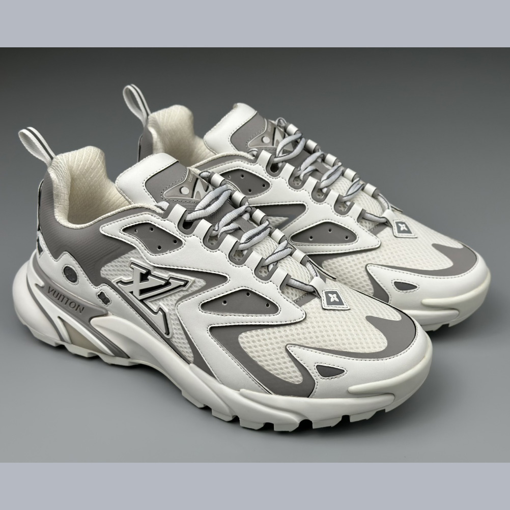 Louis Vuitton LV Runner Tatic Sneaker   (Upon UK Size)      - PerfectKickZ