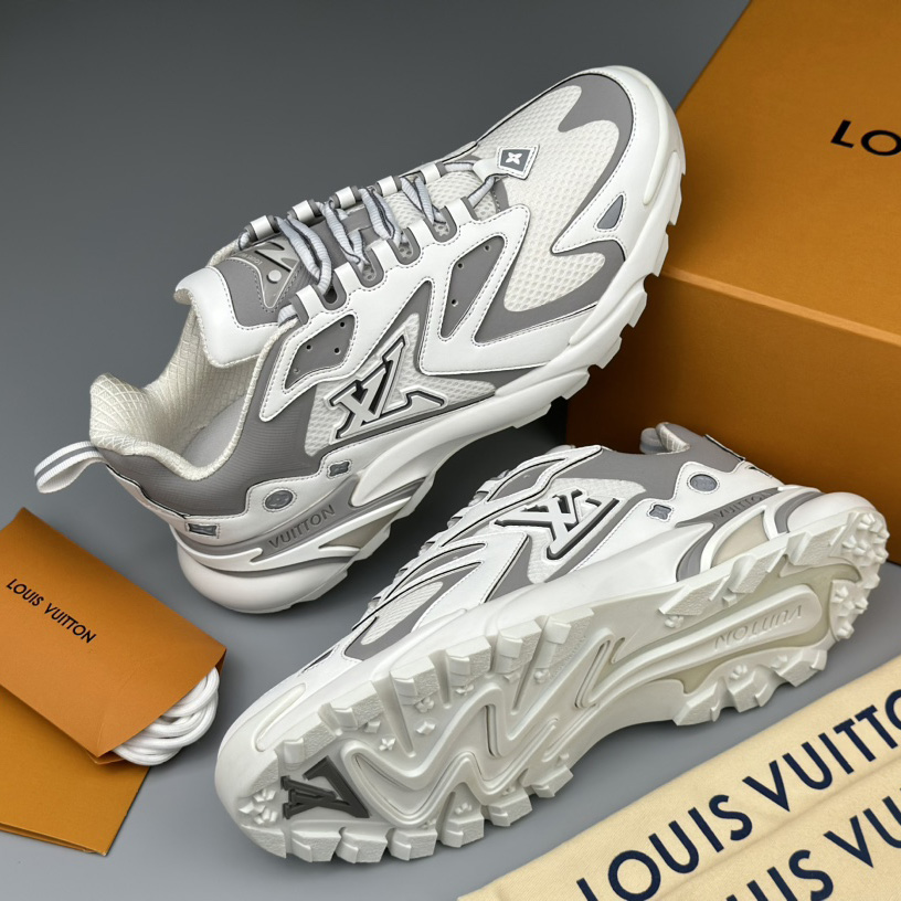 Louis Vuitton LV Runner Tatic Sneaker   (Upon UK Size)      - PerfectKickZ