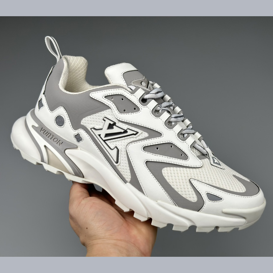 Louis Vuitton LV Runner Tatic Sneaker   (Upon UK Size)      - 