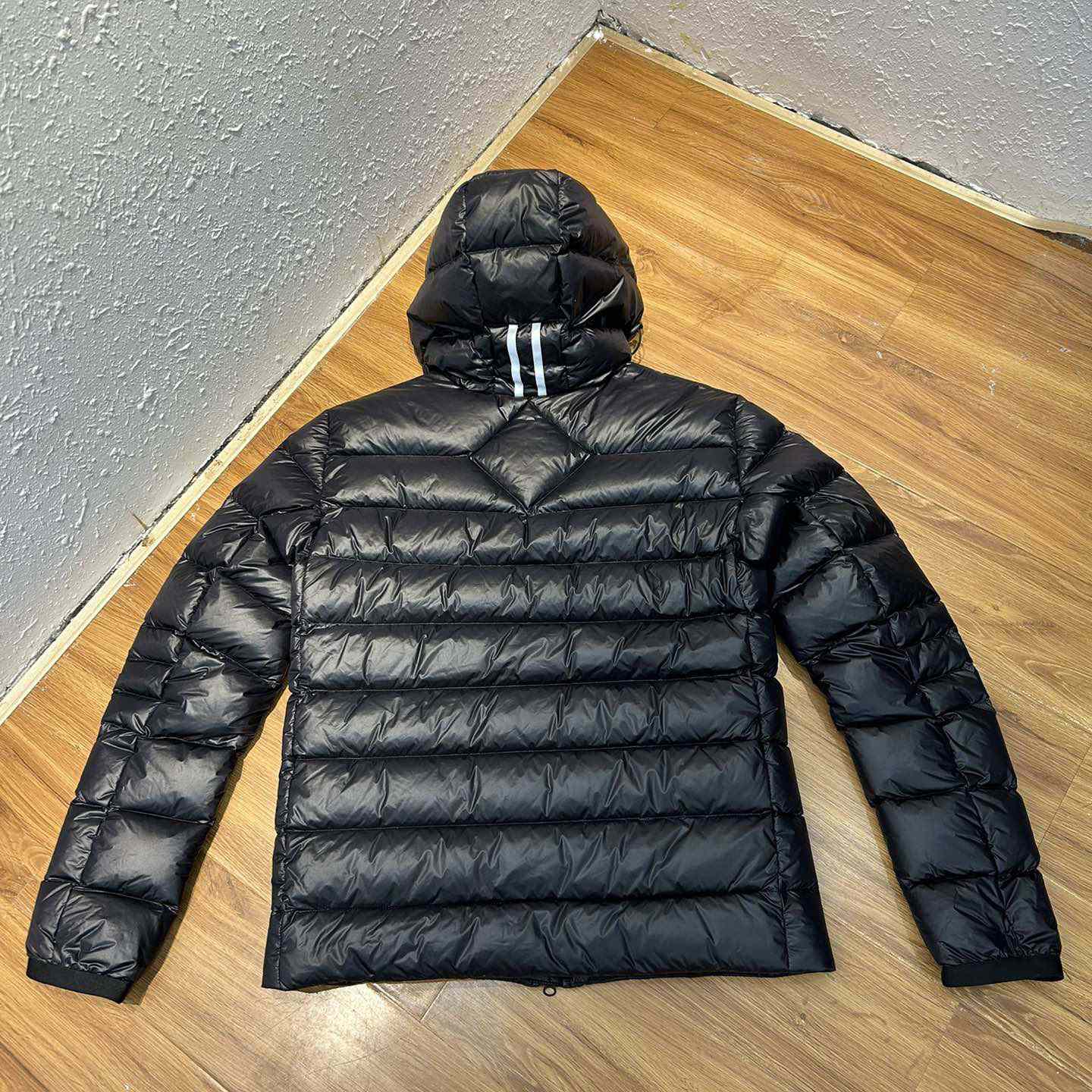 Canada Goose Logo-patch Padded Jacket - PerfectKickZ