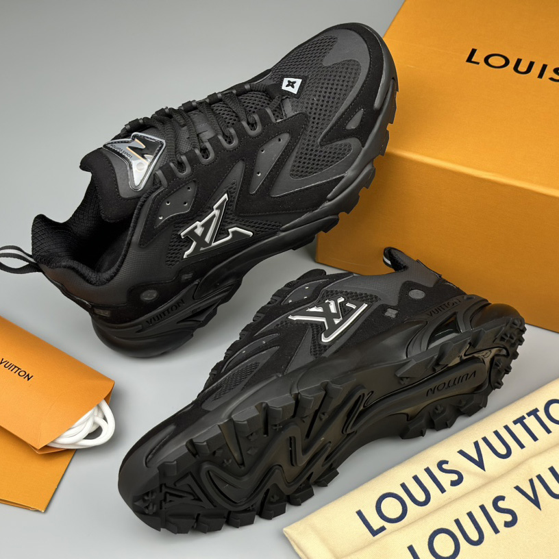 Louis Vuitton Runner Tatic Sneaker(Upon UK Size)    1A9UNT - PerfectKickZ
