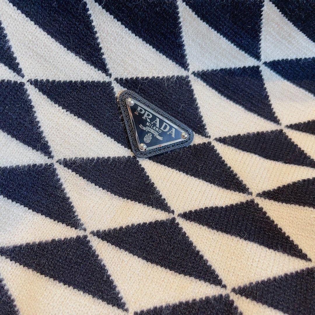 Prada Scarves - PerfectKickZ