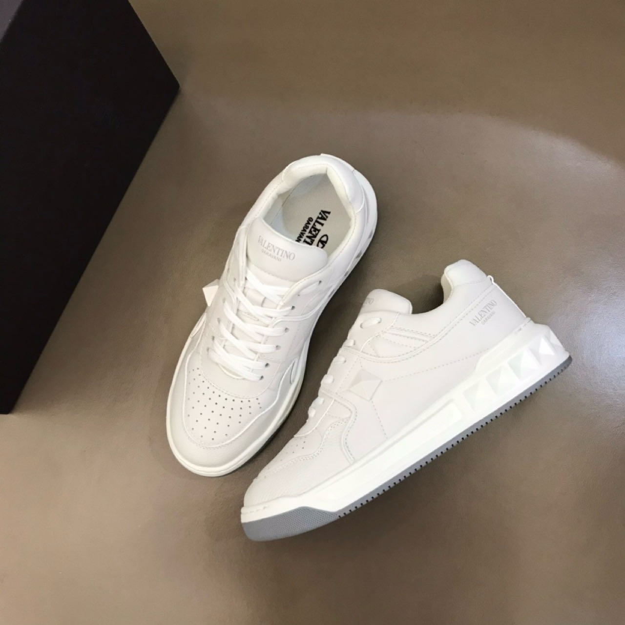 Valenti Sneaker Low-top One Stud In Nappa - PerfectKickZ