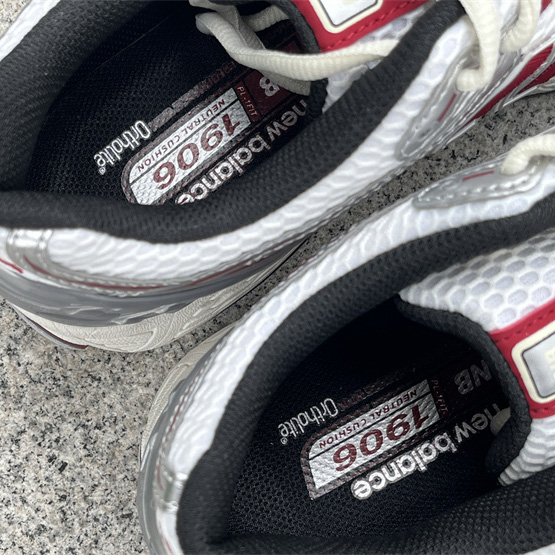 New Balance 1906R Sneakers        M1906REA  - PerfectKickZ