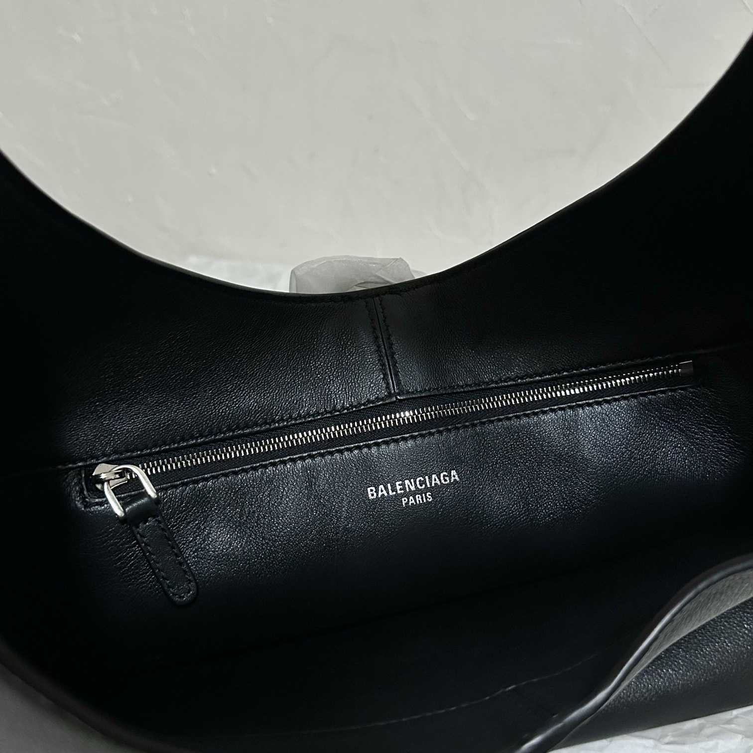 Balenciaga Women's Locker Medium North-South Hobo Bag In Black  - PerfectKickZ
