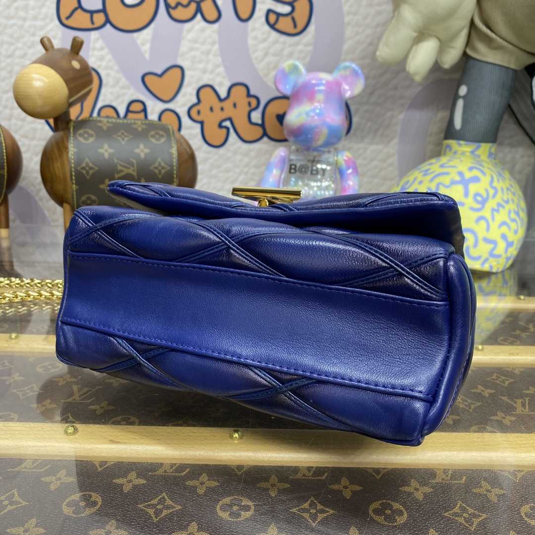 Louis Vuitton GO-14 MM   M23682 - PerfectKickZ