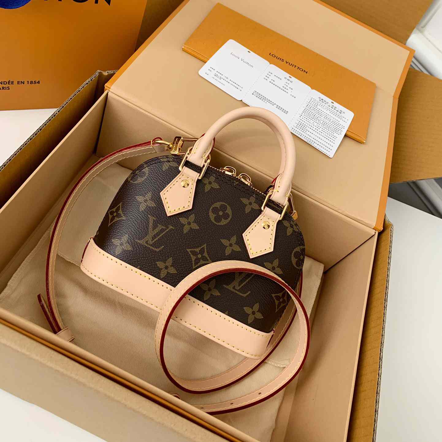 Louis Vuitton Nano Alma   M82717 - PerfectKickZ