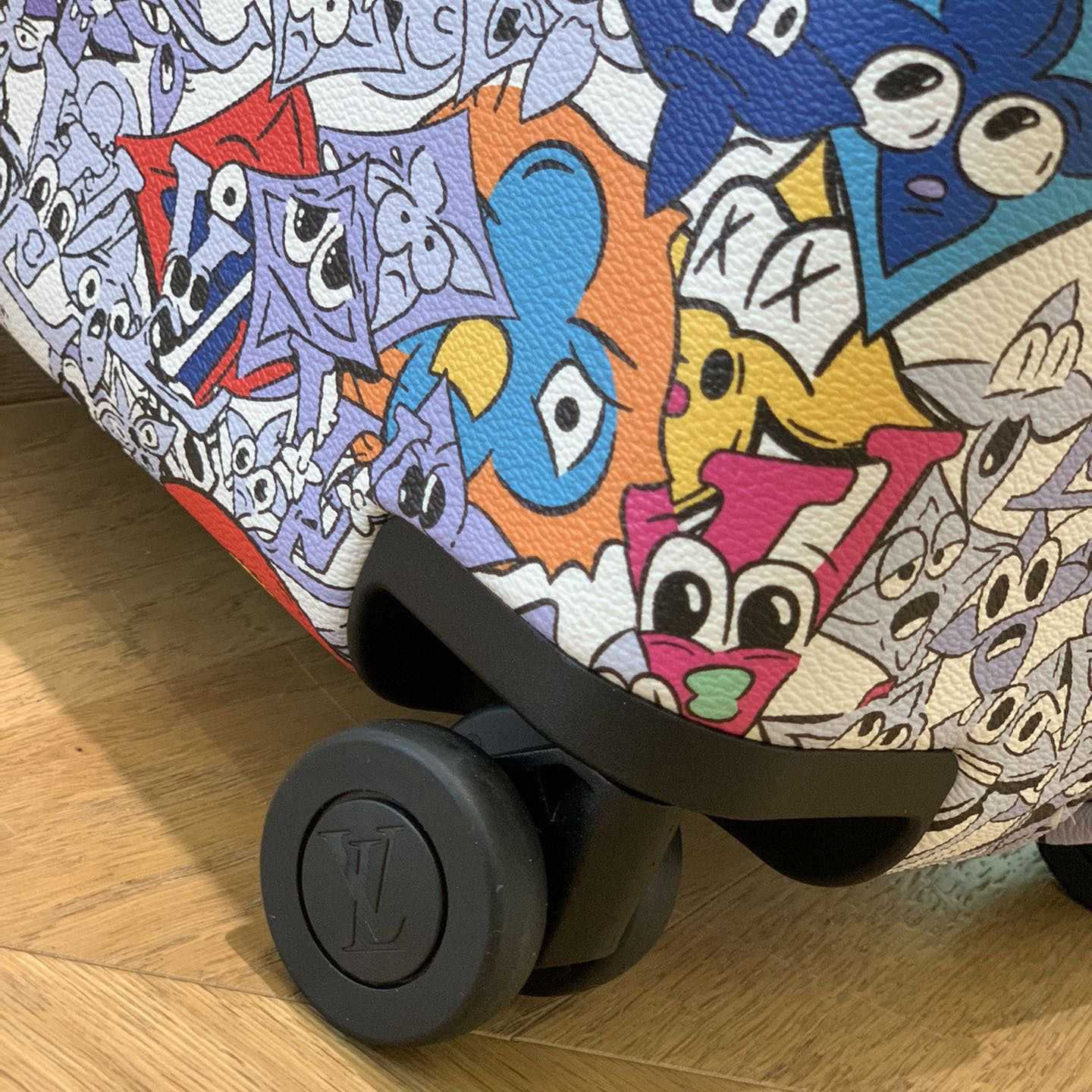 Louis Vuitton Horizon Luggage  - PerfectKickZ