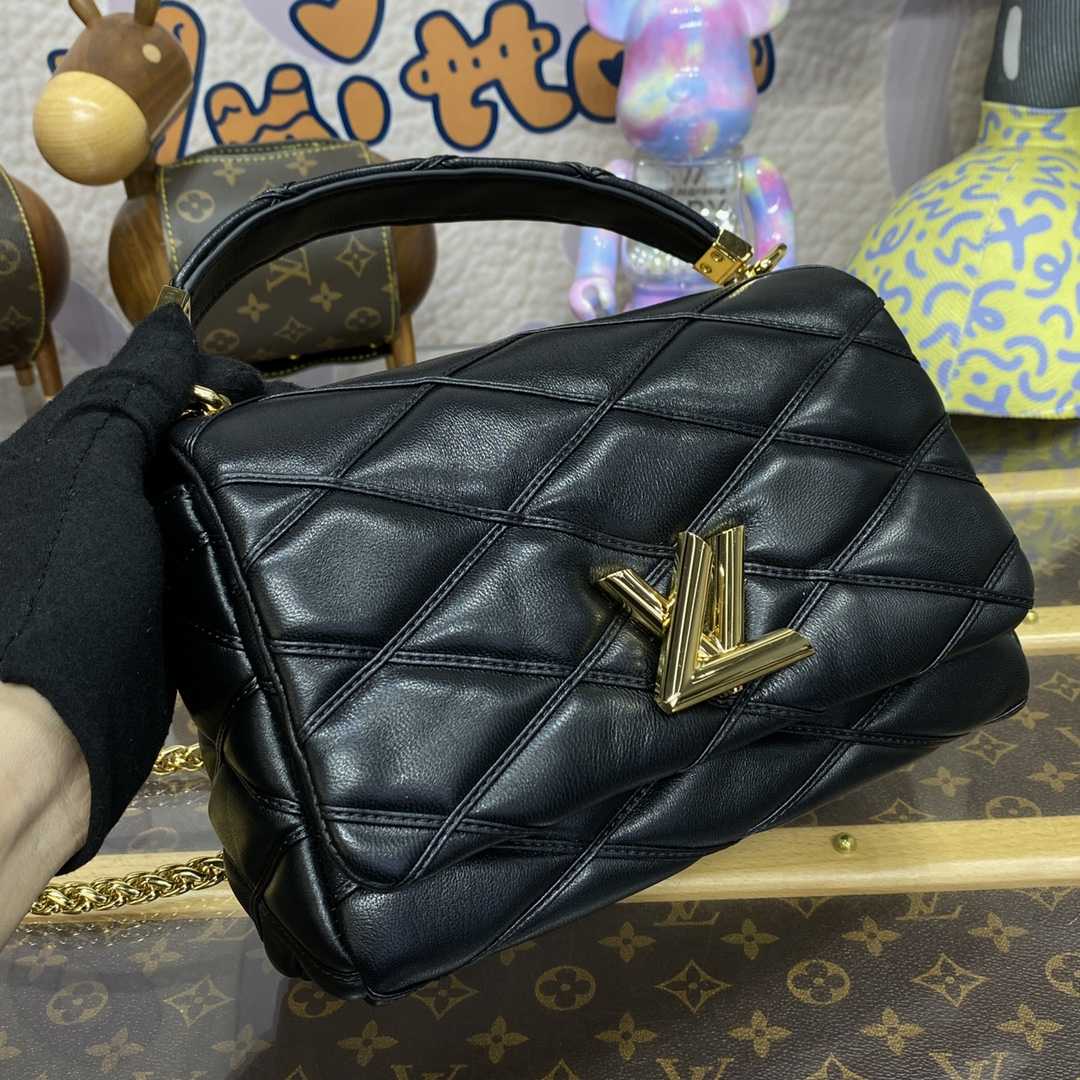Louis Vuitton GO-14 MM   M22891 - PerfectKickZ