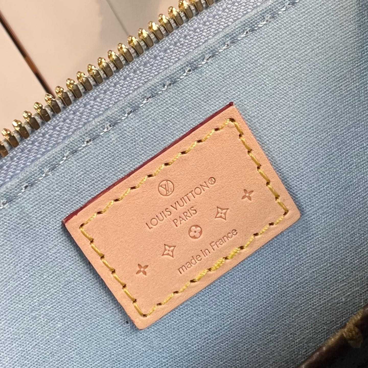 Louis Vuitton Alma BB   M24062 - PerfectKickZ