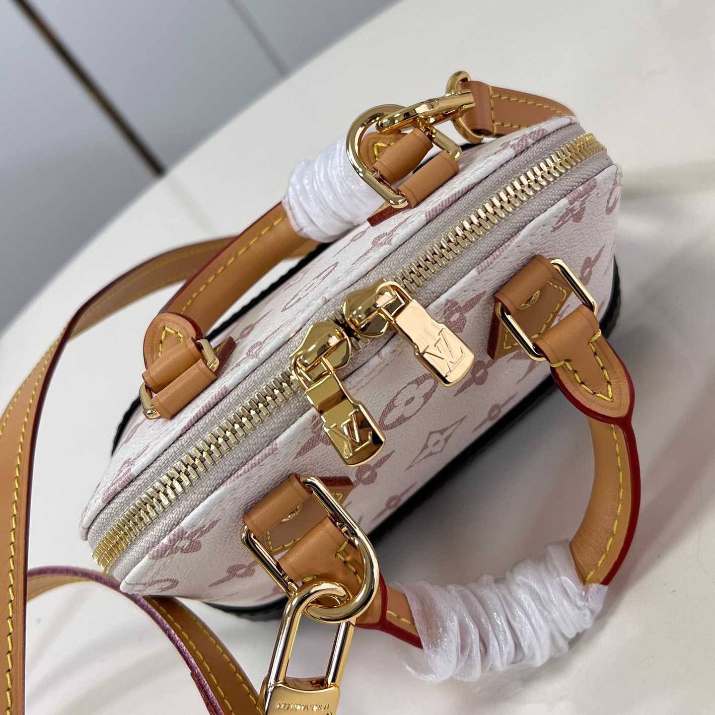 Louis Vuitton Nano Alma   M46895 - PerfectKickZ