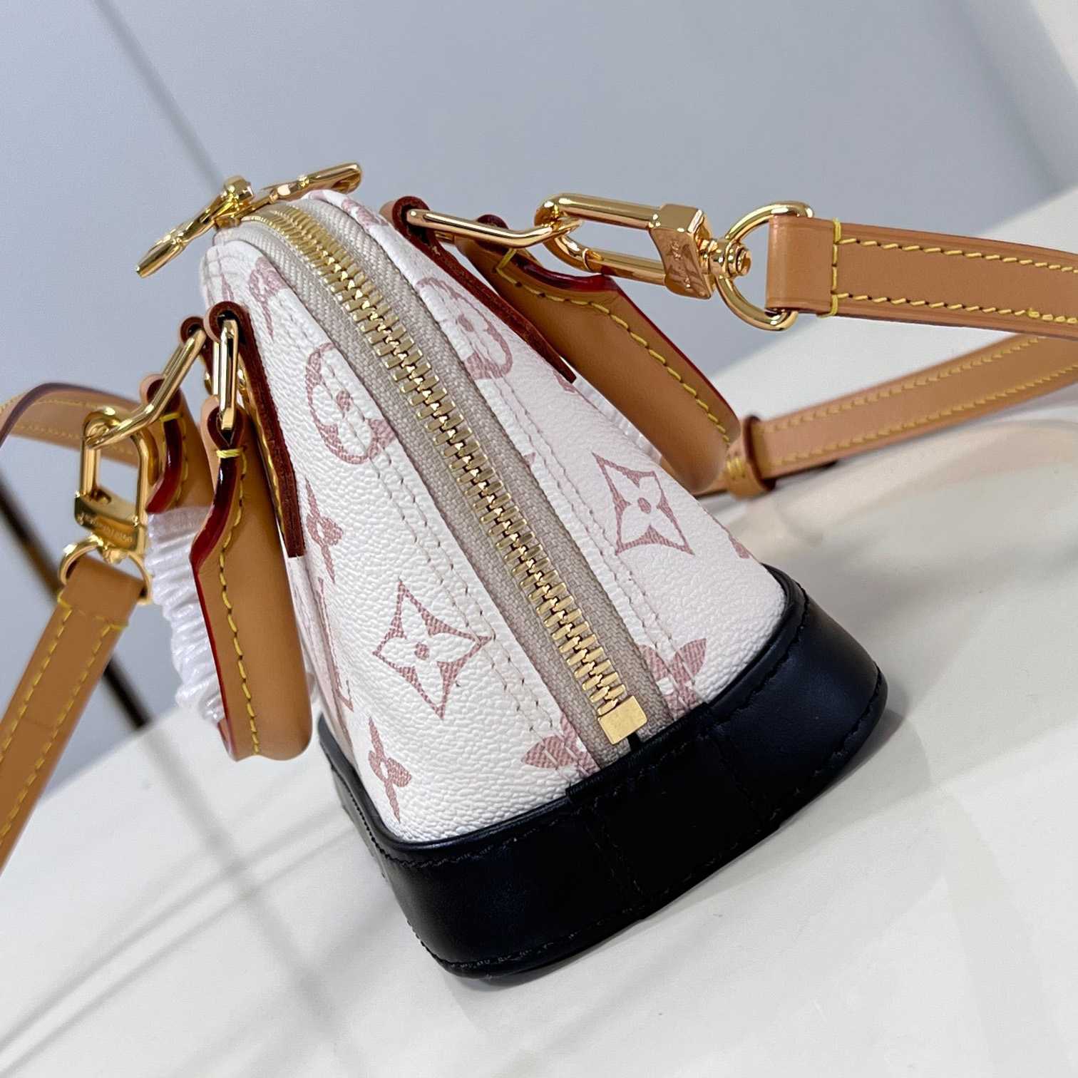Louis Vuitton Nano Alma   M46895 - PerfectKickZ