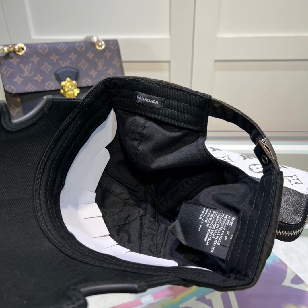 Balenciaga 3B Icon Cap - PerfectKickZ