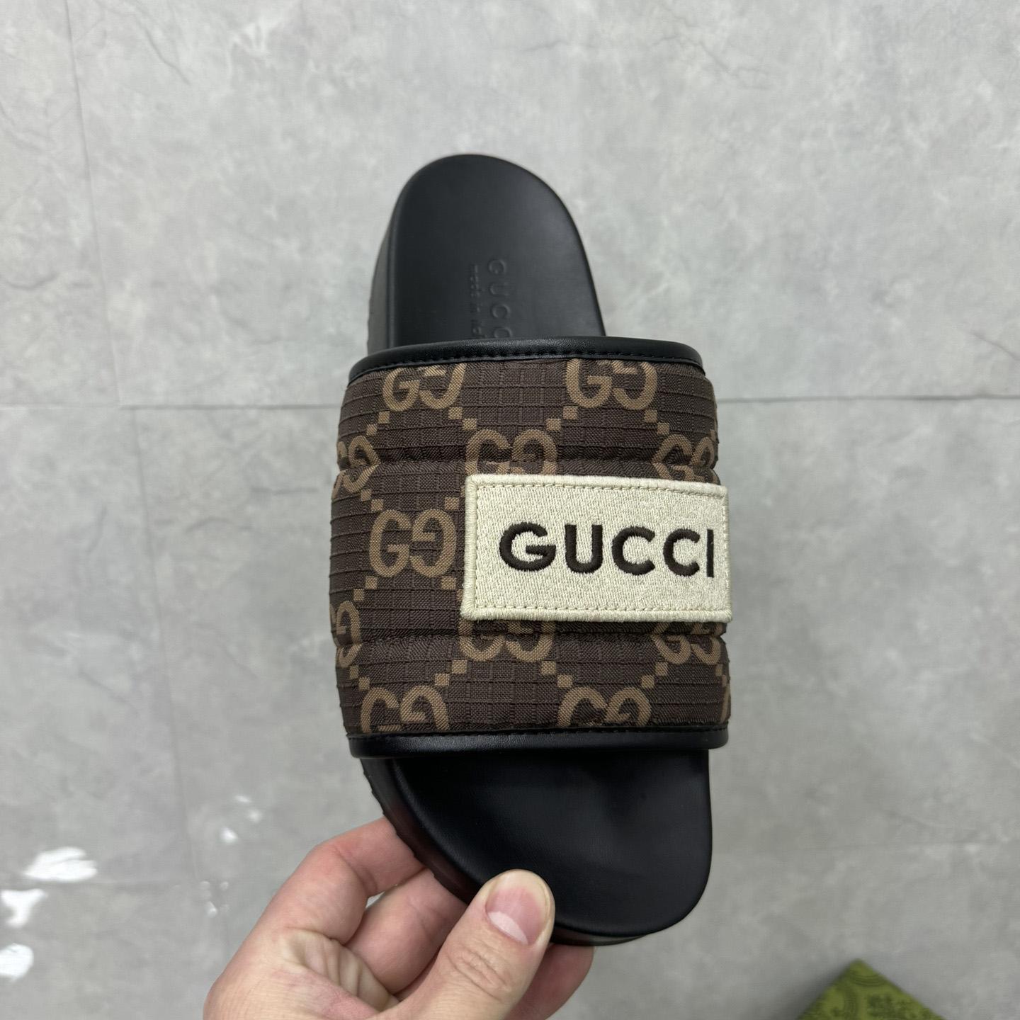 Gucci GG Slide Sandal - 