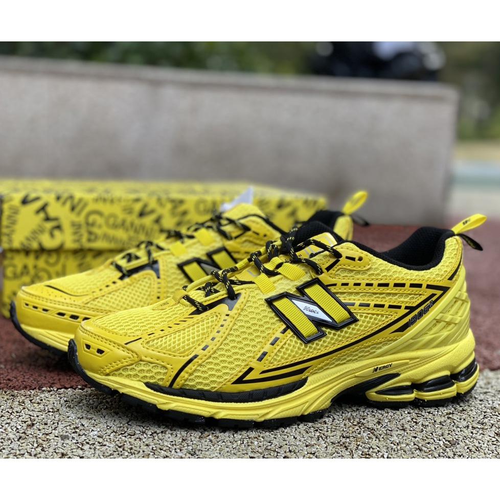 GANNI x New Balance 1906R Sneakers      M1906RGA - PerfectKickZ