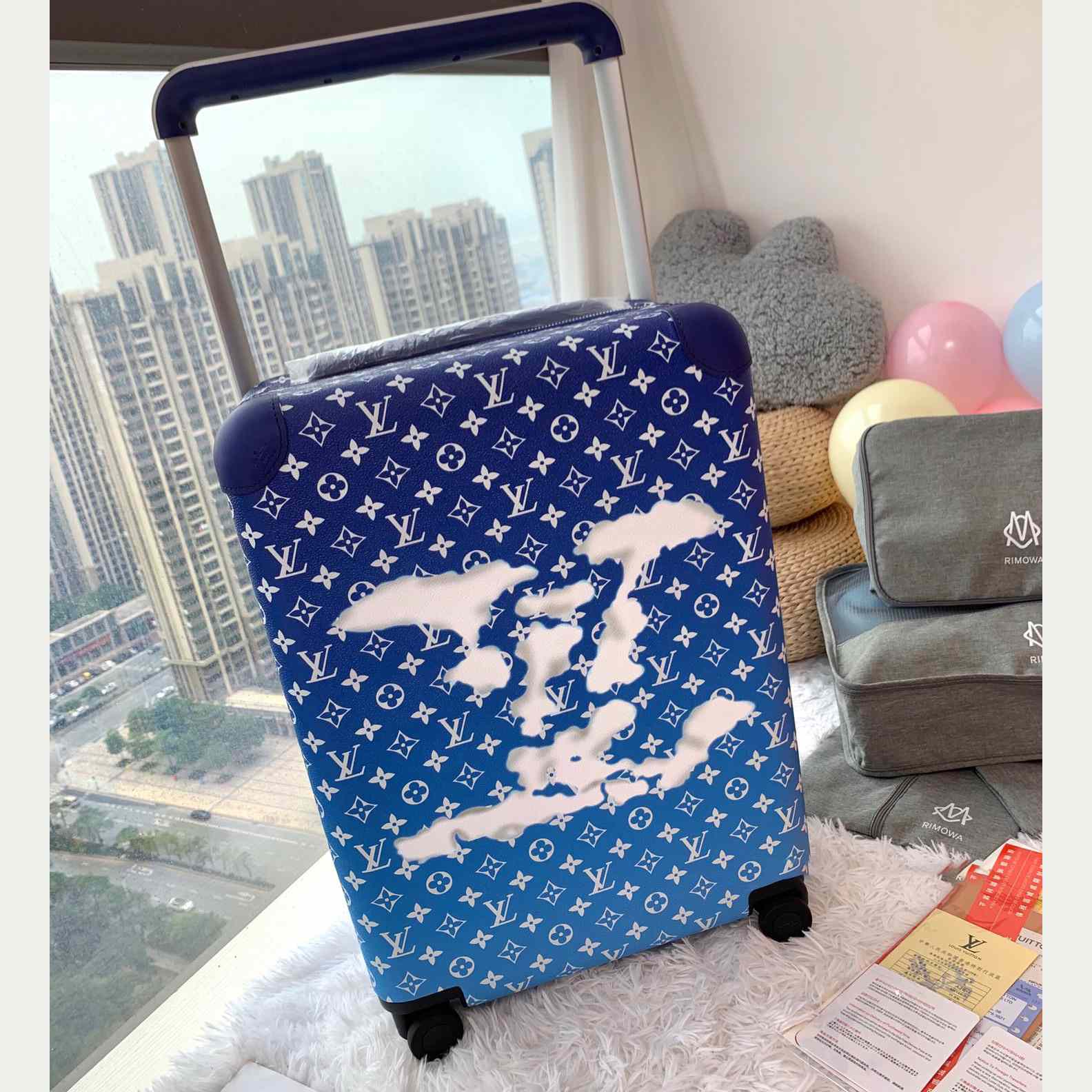 Louis Vuitton Horizon Clouds Monogram 55 Blue - PerfectKickZ