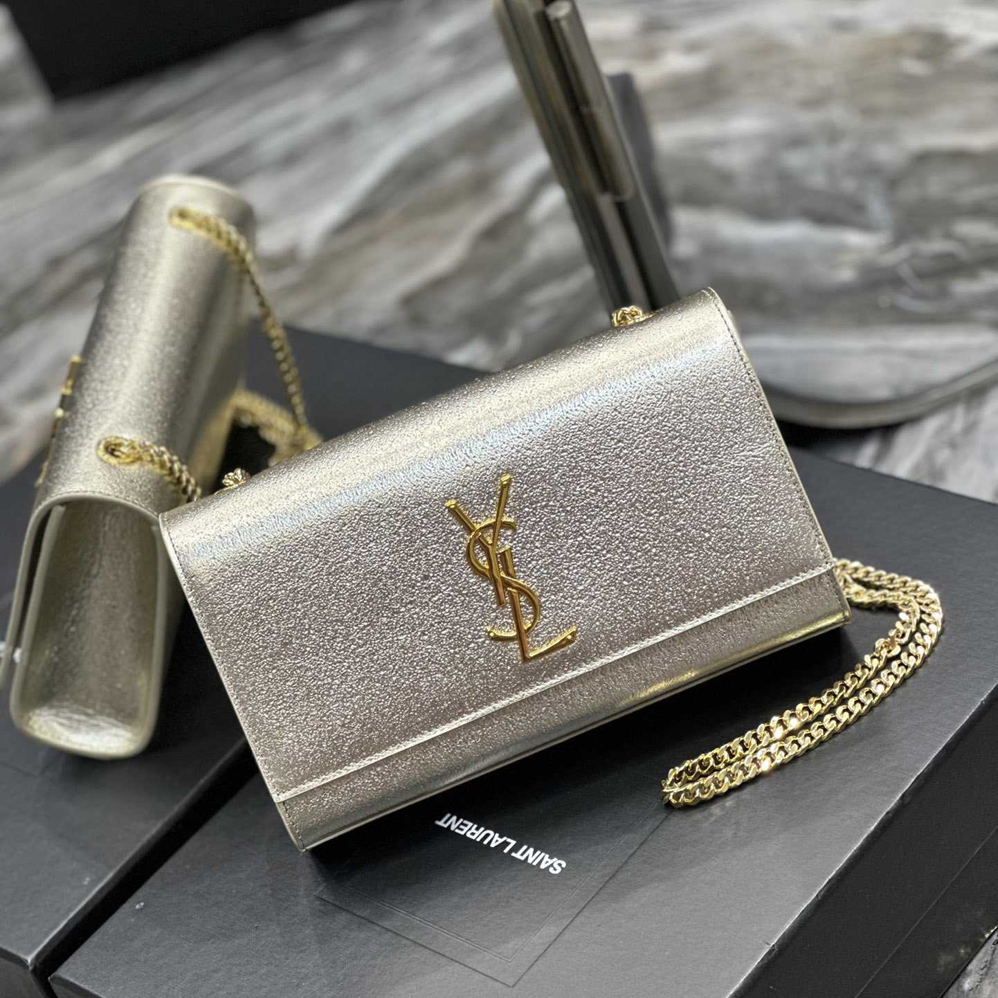 Saint Laurent Kate Medium In Grain De Poudre Embossed Leather  (24x14.5x5cm)  - PerfectKickZ