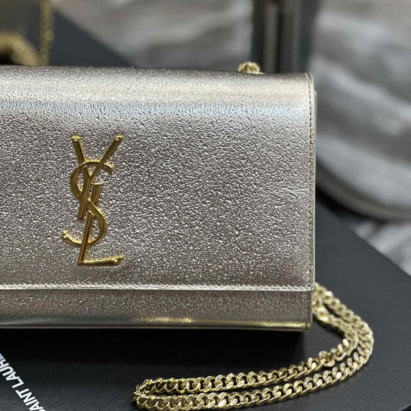 Saint Laurent Kate Medium In Grain De Poudre Embossed Leather  (24x14.5x5cm)  - PerfectKickZ