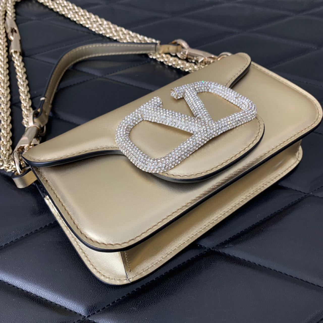Valenti Garavani Micro Locò Crystal-embellished Bag   (20-11-5cm) - PerfectKickZ