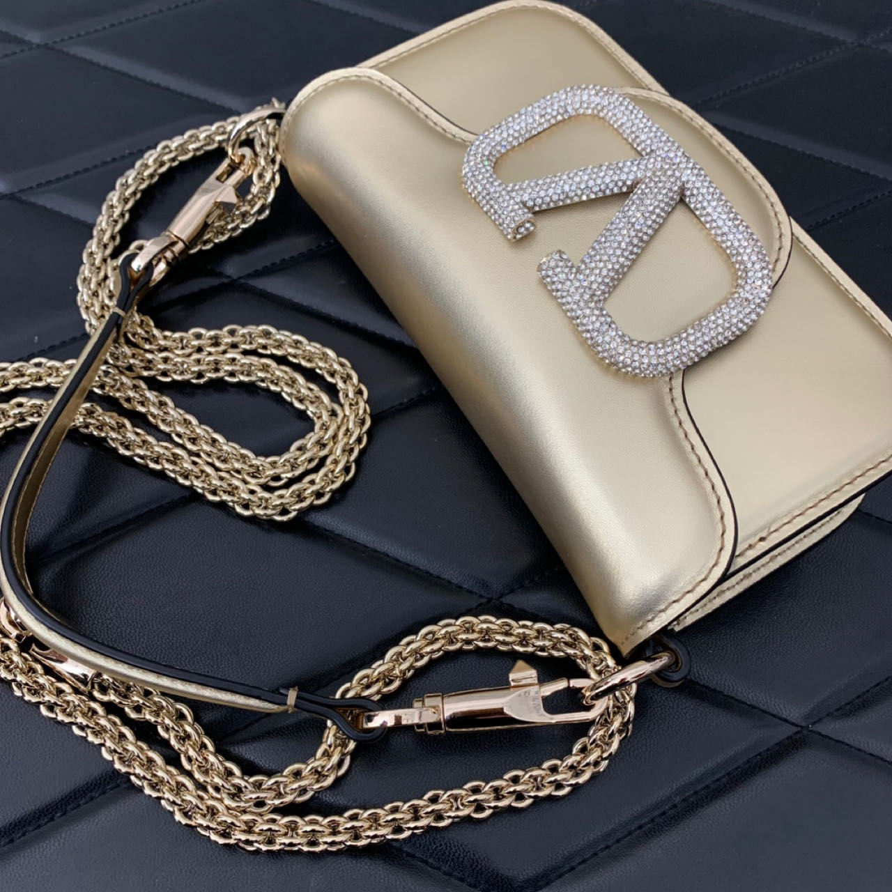 Valenti Garavani Micro Locò Crystal-embellished Bag   (20-11-5cm) - PerfectKickZ