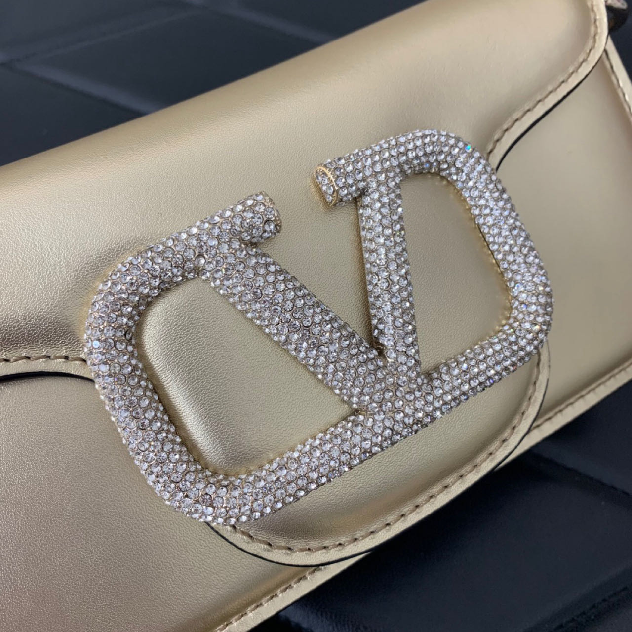 Valenti Garavani Micro Locò Crystal-embellished Bag   (20-11-5cm) - PerfectKickZ