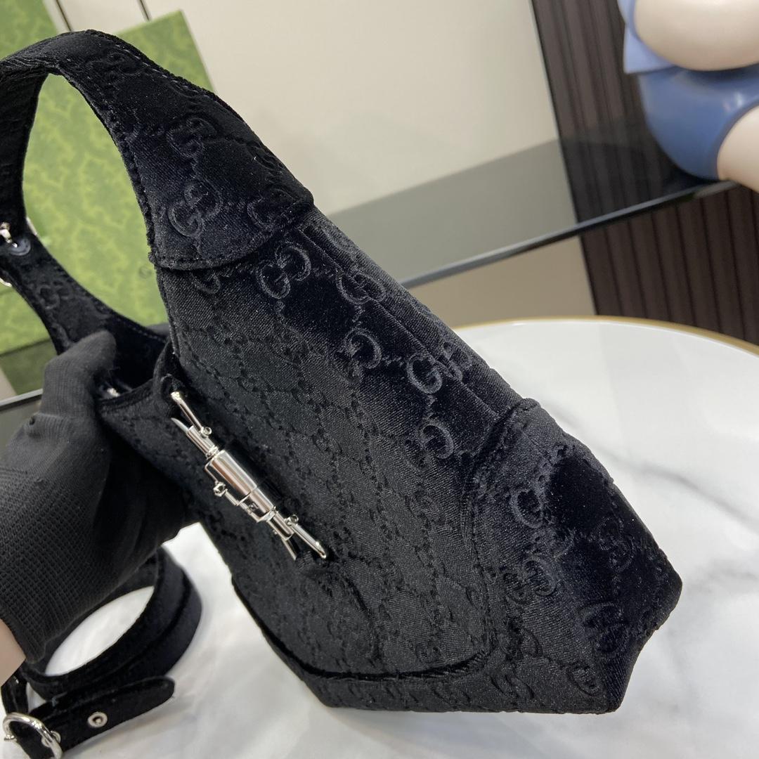 Gucci Jackie 1961 Small Shoulder Bag - 