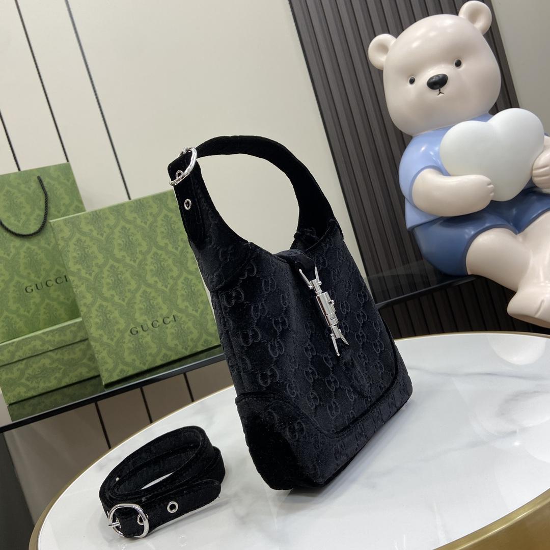 Gucci Jackie 1961 Small Shoulder Bag - 