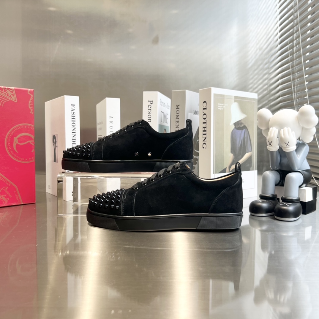 Christian Louboutin Louis Junior Spikes - PerfectKickZ