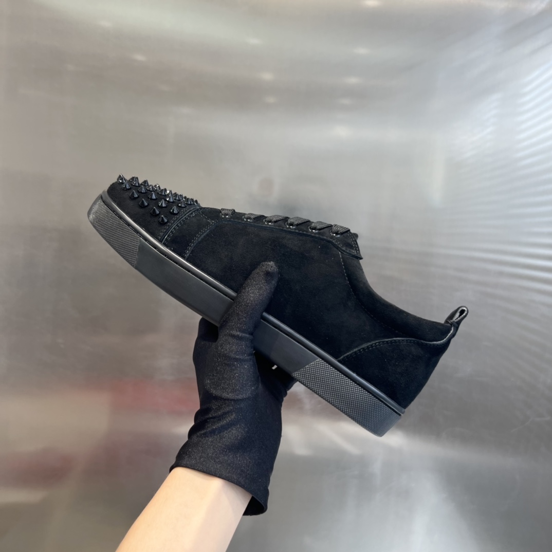 Christian Louboutin Louis Junior Spikes - PerfectKickZ