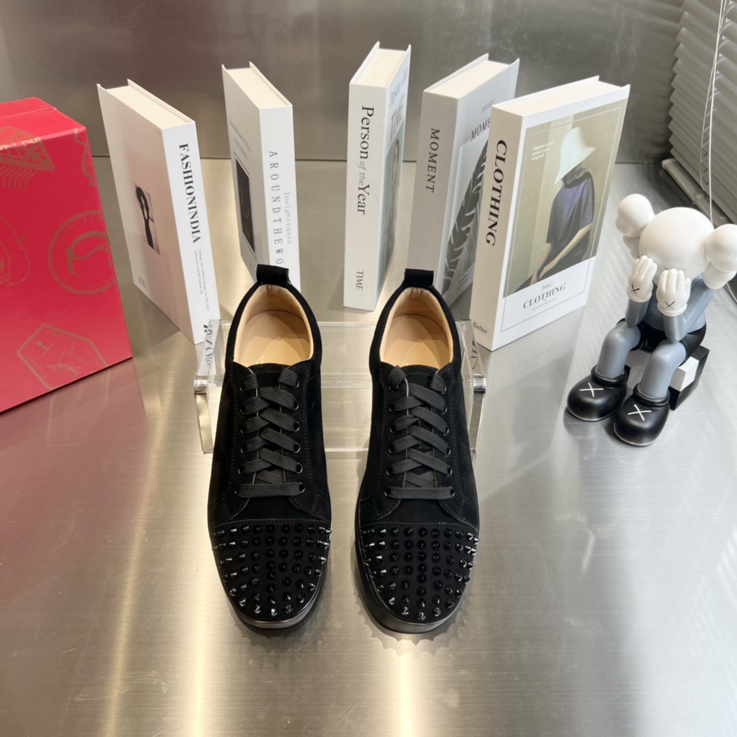Christian Louboutin Louis Junior Spikes - PerfectKickZ