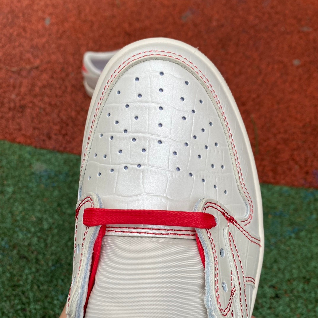 Tracis Scott x Air Jordan 1 Low Golf TS Sneaker      DM7866-601 - PerfectKickZ