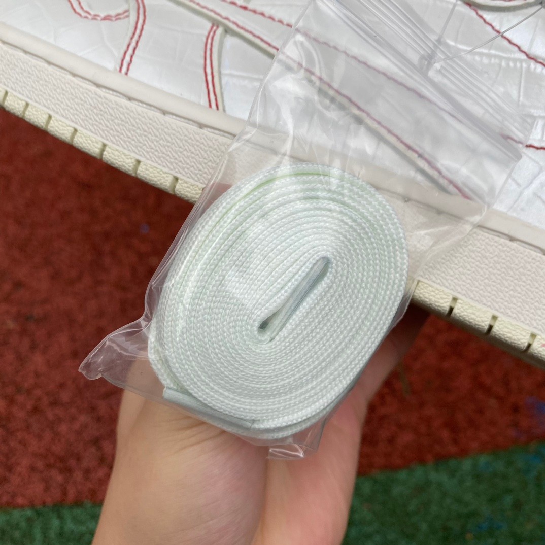 Tracis Scott x Air Jordan 1 Low Golf TS Sneaker      DM7866-601 - PerfectKickZ
