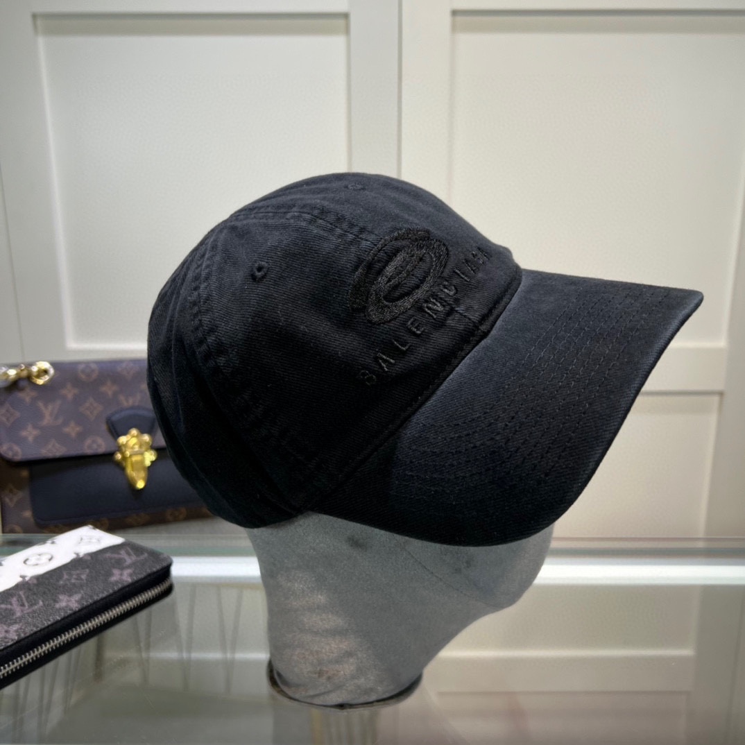Balenciaga Unity Sports Icon Embossed Cap - PerfectKickZ