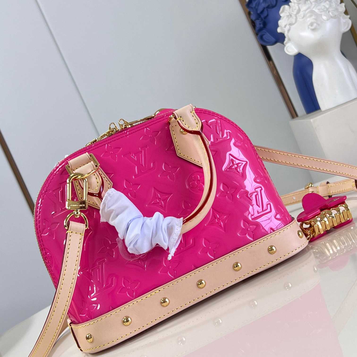 Louis Vuitton Alma BB   M90611 - PerfectKickZ