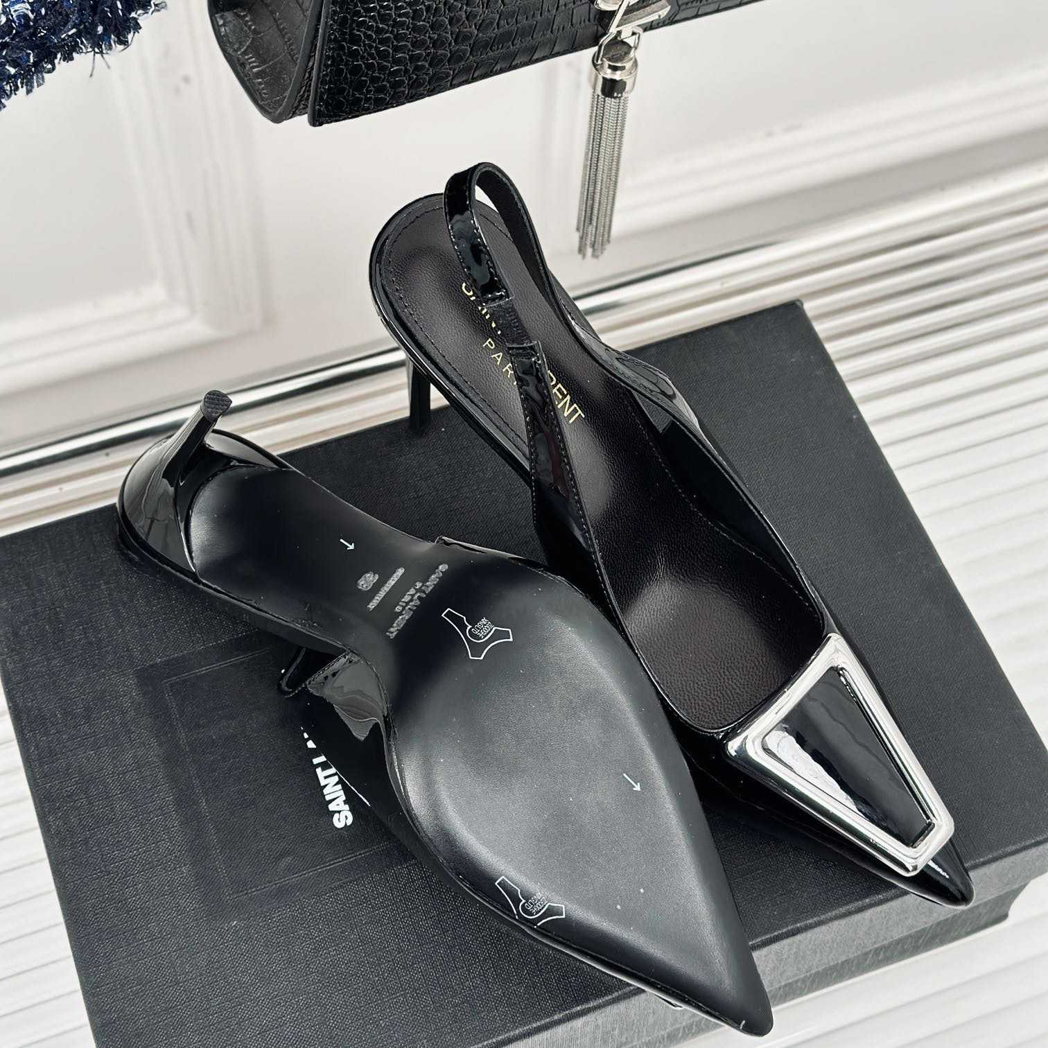 Saint Laurent Avenue Slingback Pumps In Patent Leather - PerfectKickZ
