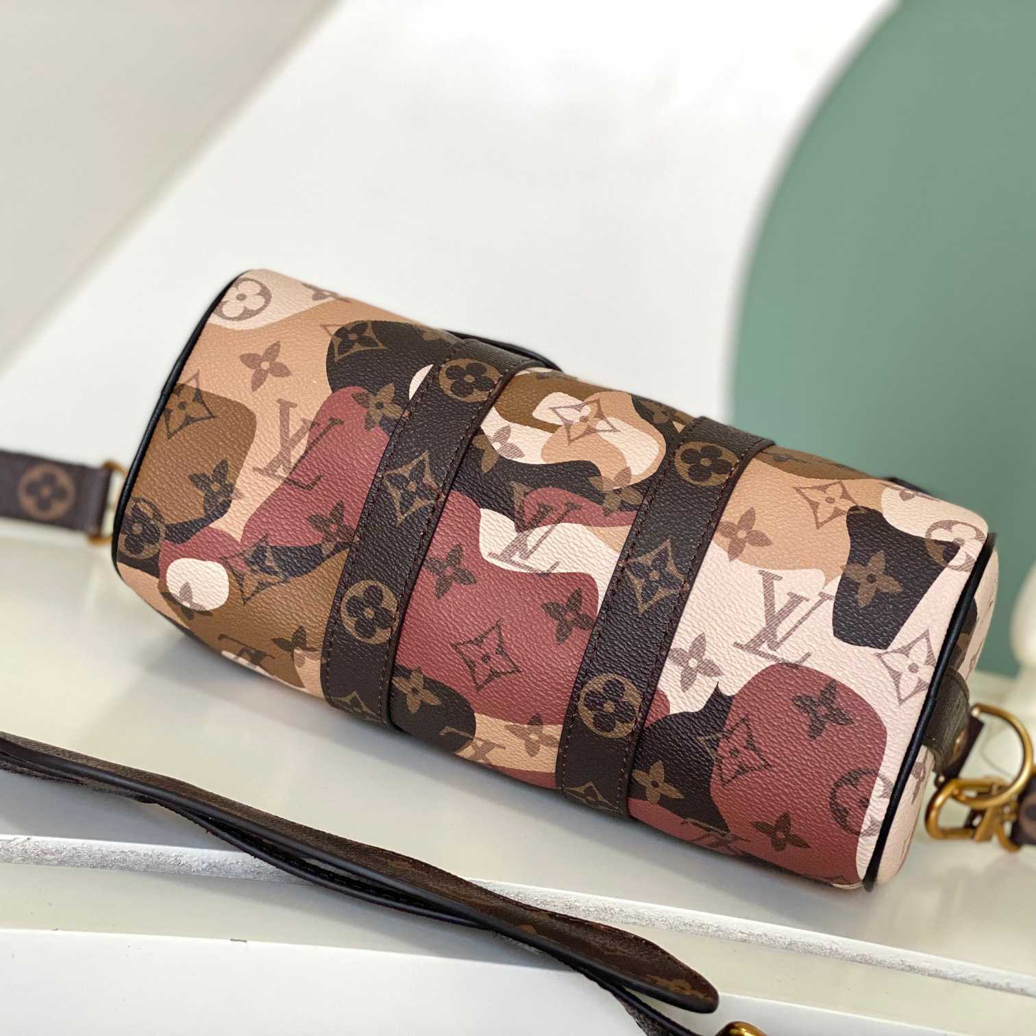 Louis Vuitton Keepall Bandoulière 25  M46701 - PerfectKickZ