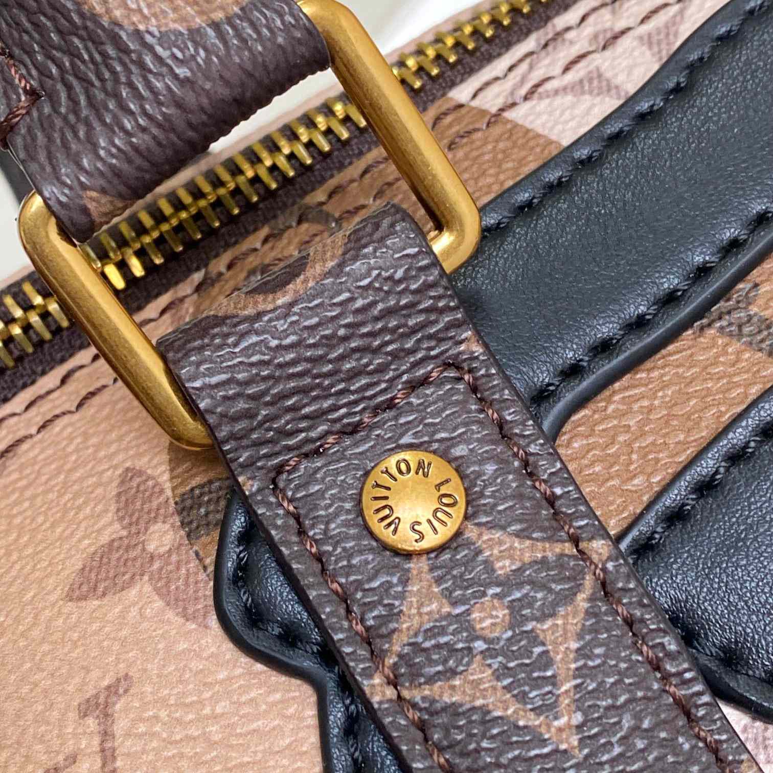 Louis Vuitton Keepall Bandoulière 25  M46701 - PerfectKickZ