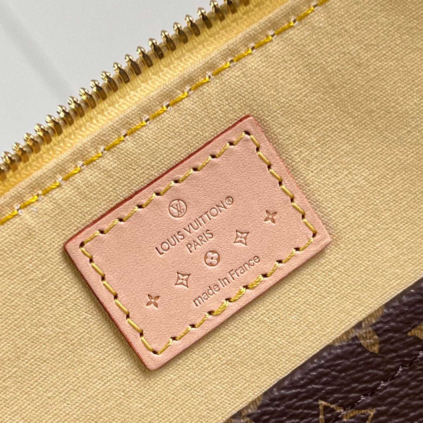 Louis Vuitton Alma BB   M24063 - PerfectKickZ