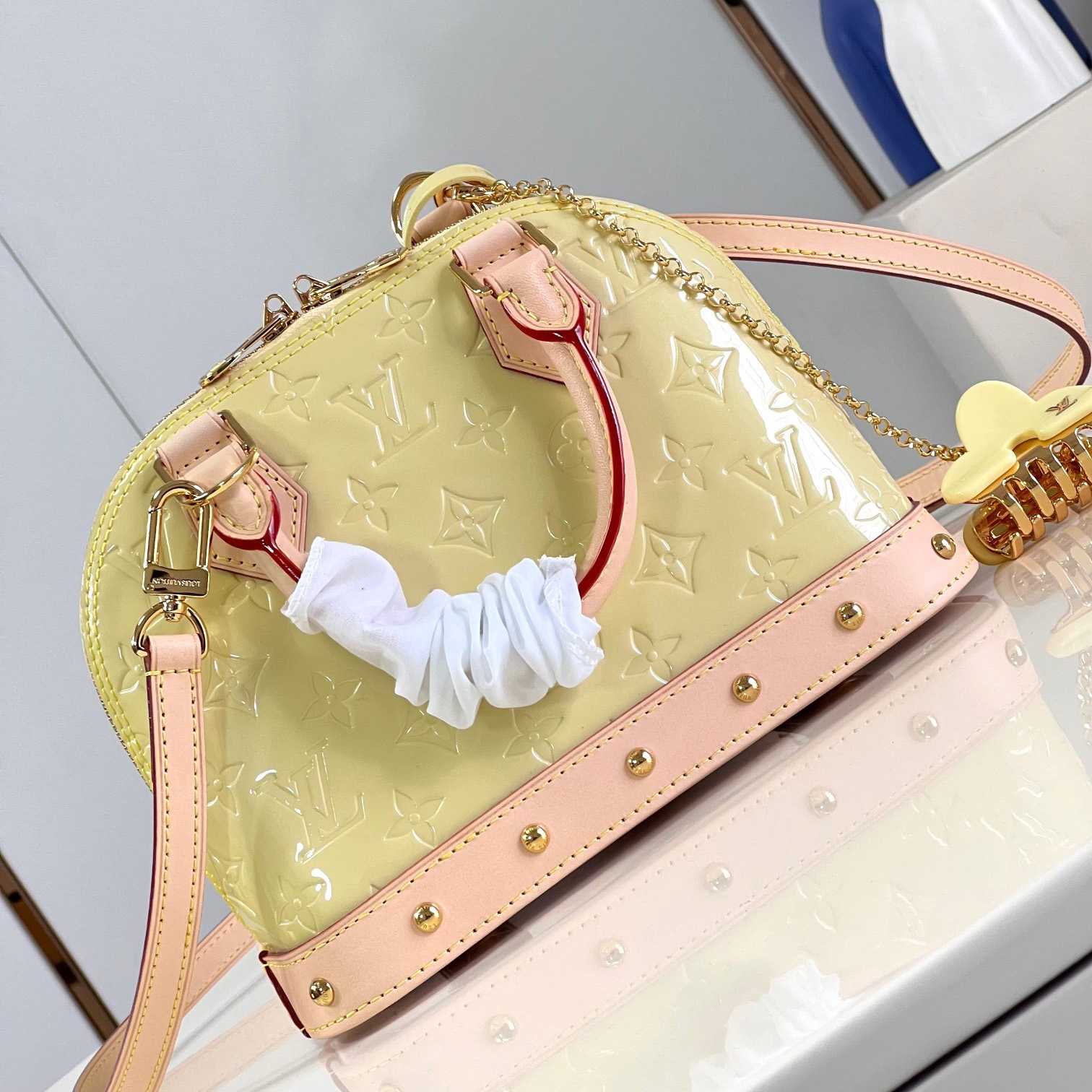 Louis Vuitton Alma BB   M24063 - PerfectKickZ