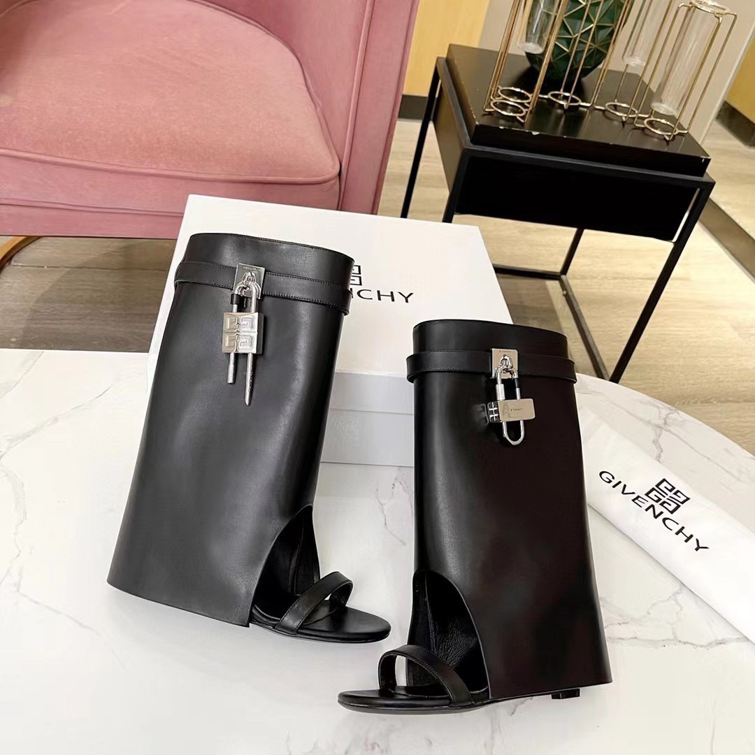 Givenchy Shark Lock Sandals In Leather - PerfectKickZ