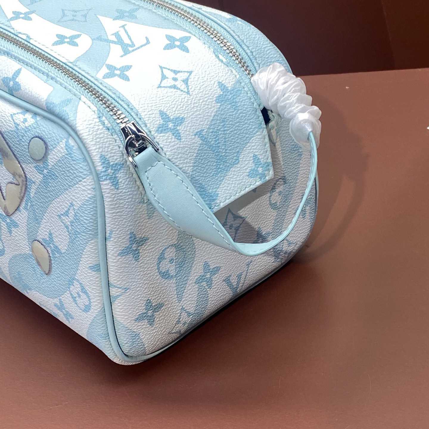 Louis Vuitton Dopp Kit    M82337 - PerfectKickZ
