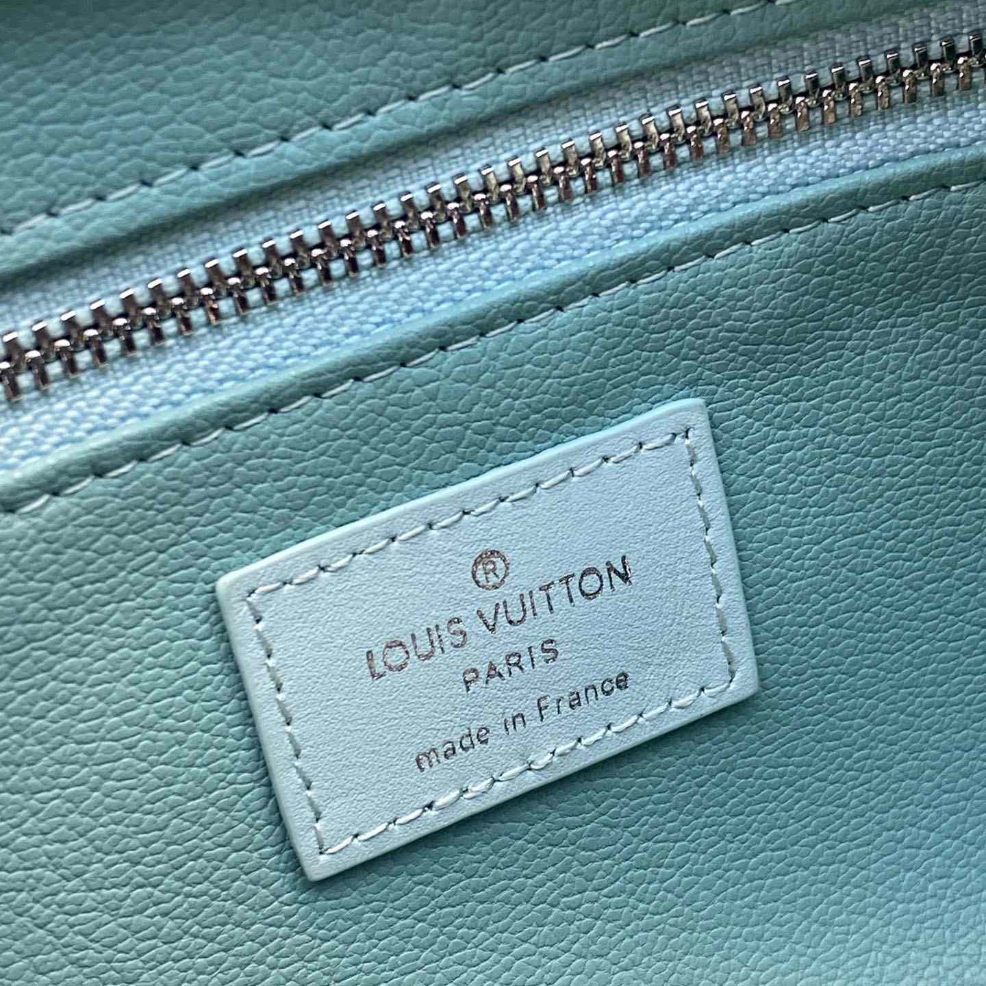 Louis Vuitton Dopp Kit    M82337 - PerfectKickZ