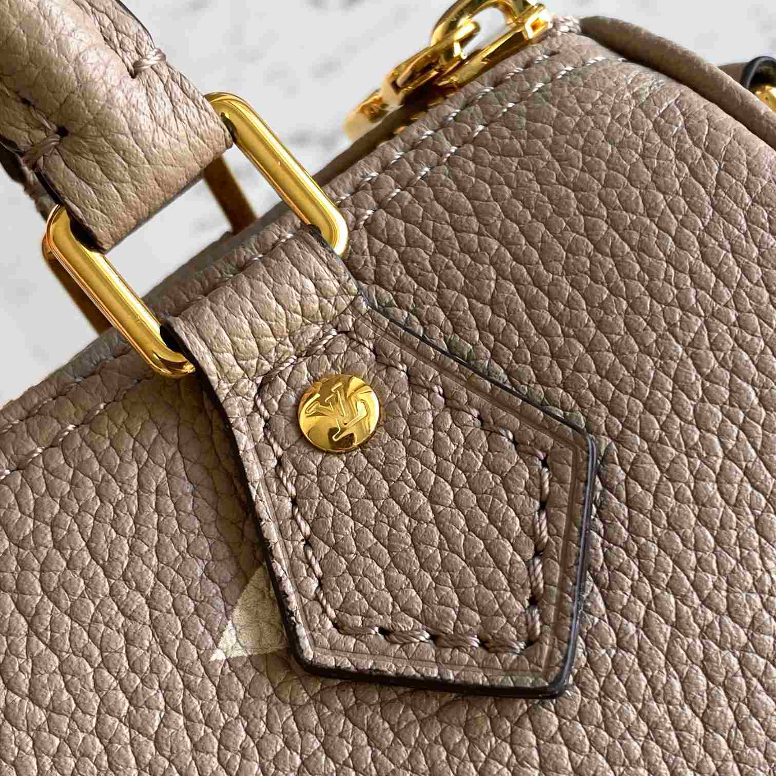Louis Vuitton Nano Speedy       M82890 - PerfectKickZ
