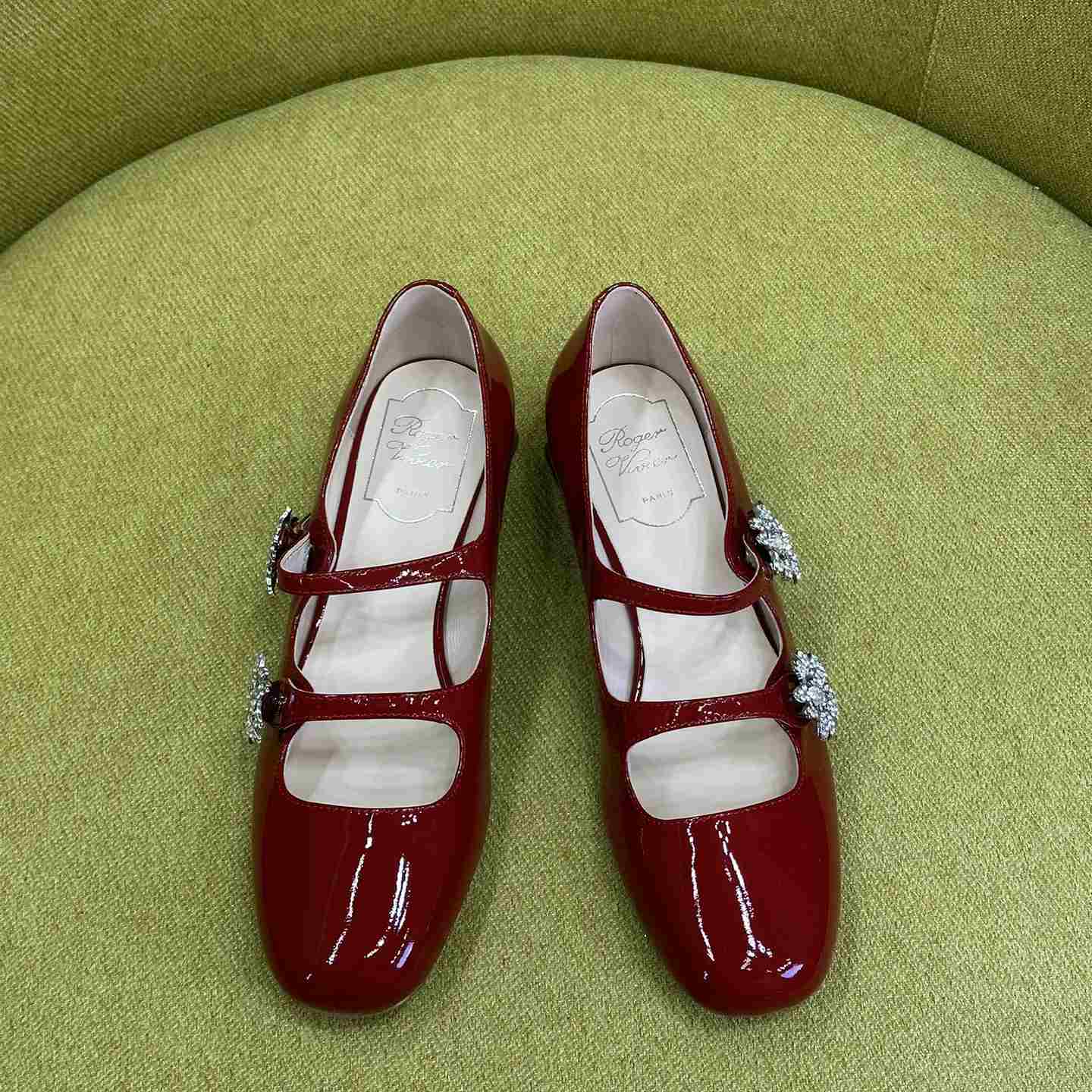 Roger Vivier Bouquet Strass Babies Ballerinas in Patent Leather - PerfectKickZ
